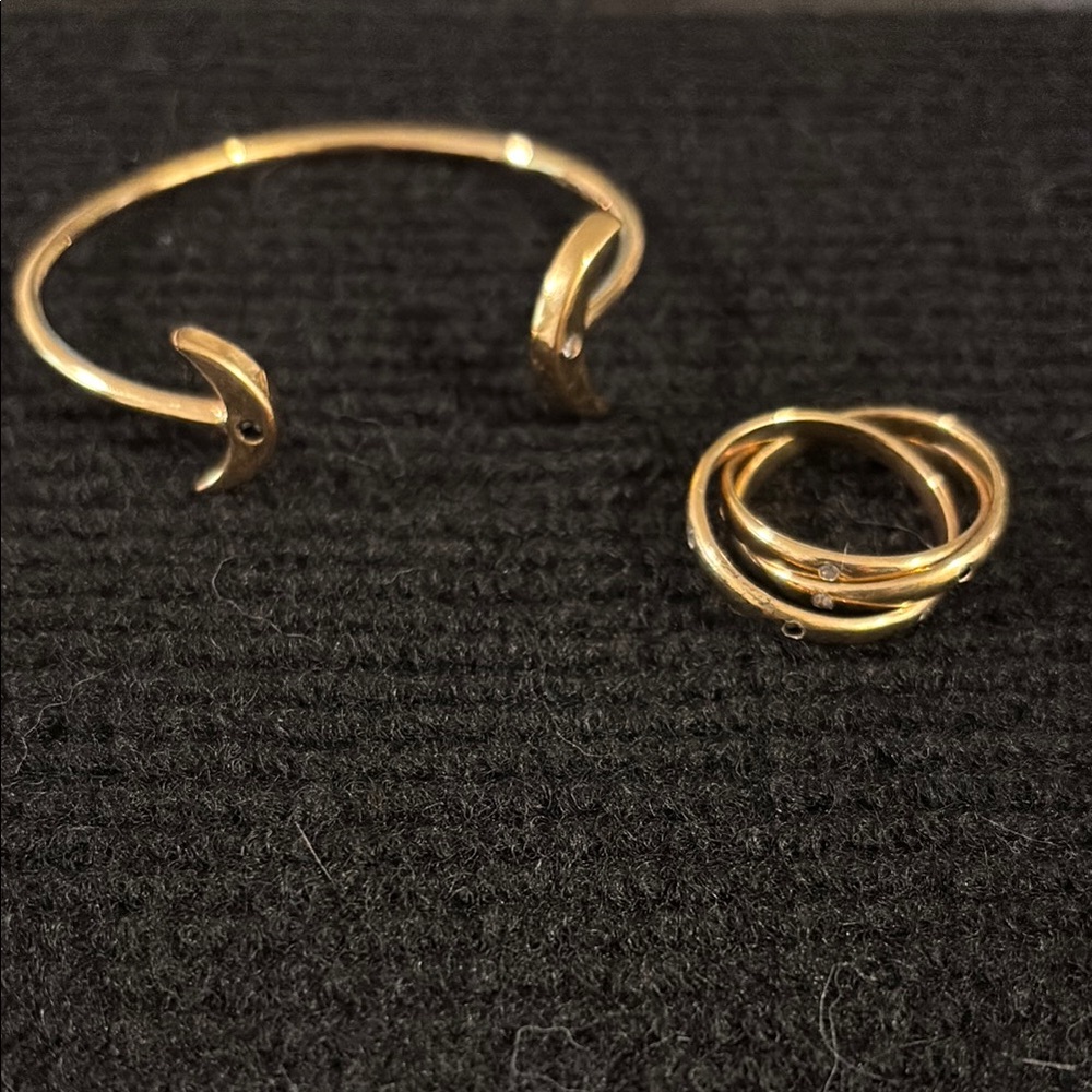 Elizabeth and James (pre Kohls) Elegant Gold Tone Bracelet and Ring Set